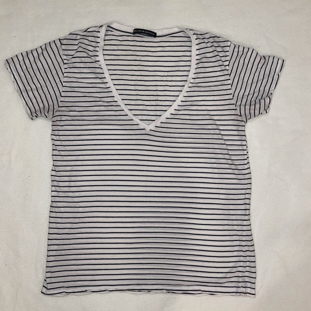 Brandy Melville short sleeve top